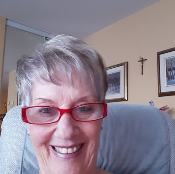 Meet your Posher, Micheline - Picture 1 of 1